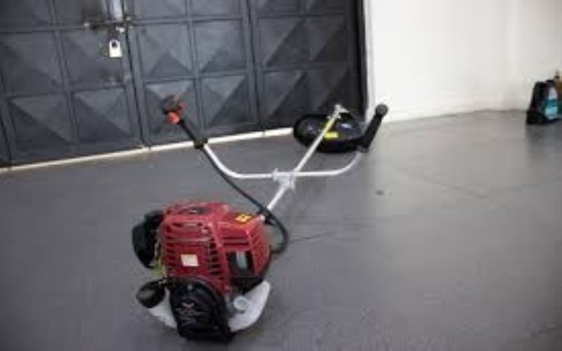 Grass Cutting Machine