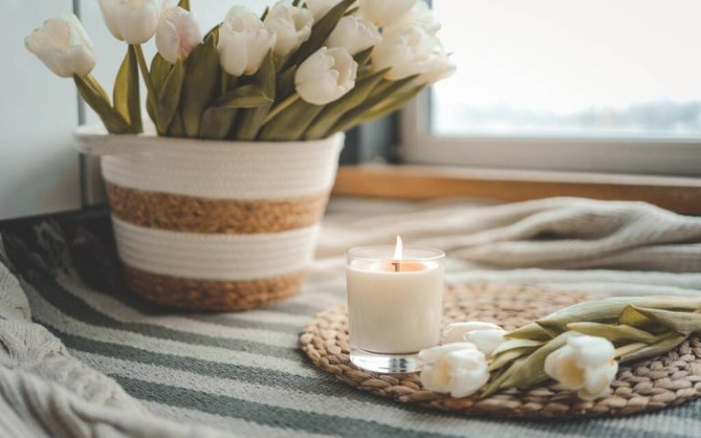 Embrace Floral Freshness: Scented Candles from Singapore for Your Home