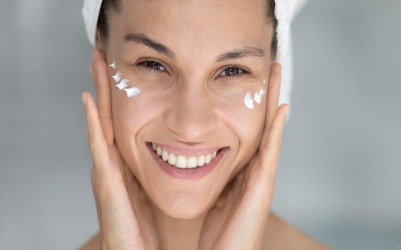 Flawless Makeup Starts Here Foundation, Primer and Lipstick Must-Haves