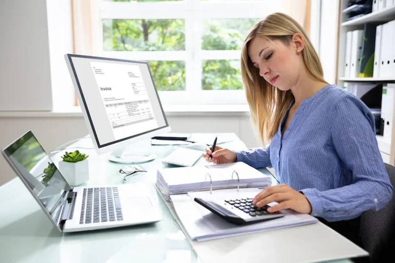 The Impact of Technology on Accounting Jobs in London