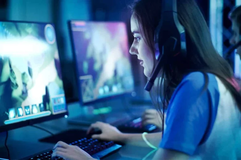 Reviews and Ratings of Online Games by Real Players
